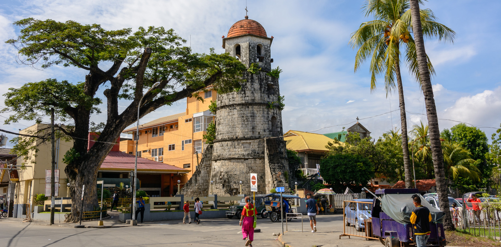 Best places to visit in Dumaguete - Belfry Tower